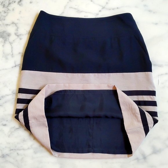 NWT. The Limited RayonNylon Pencil Skirt w/sew on ribbon stripes, lining, pocket - Picture 2 of 5